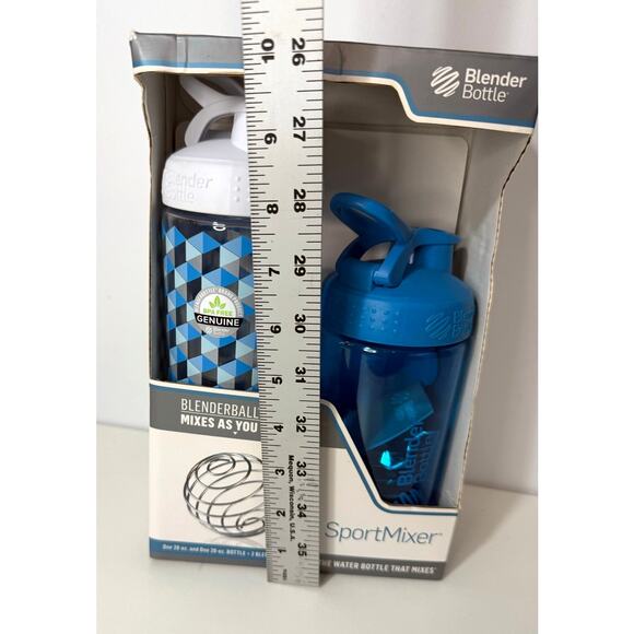 NIB 2 Pack BlenderBottle SportMixer 28oz & 20oz Blue Gray Shaker Cups w/ Balls - Picture 2 of 7